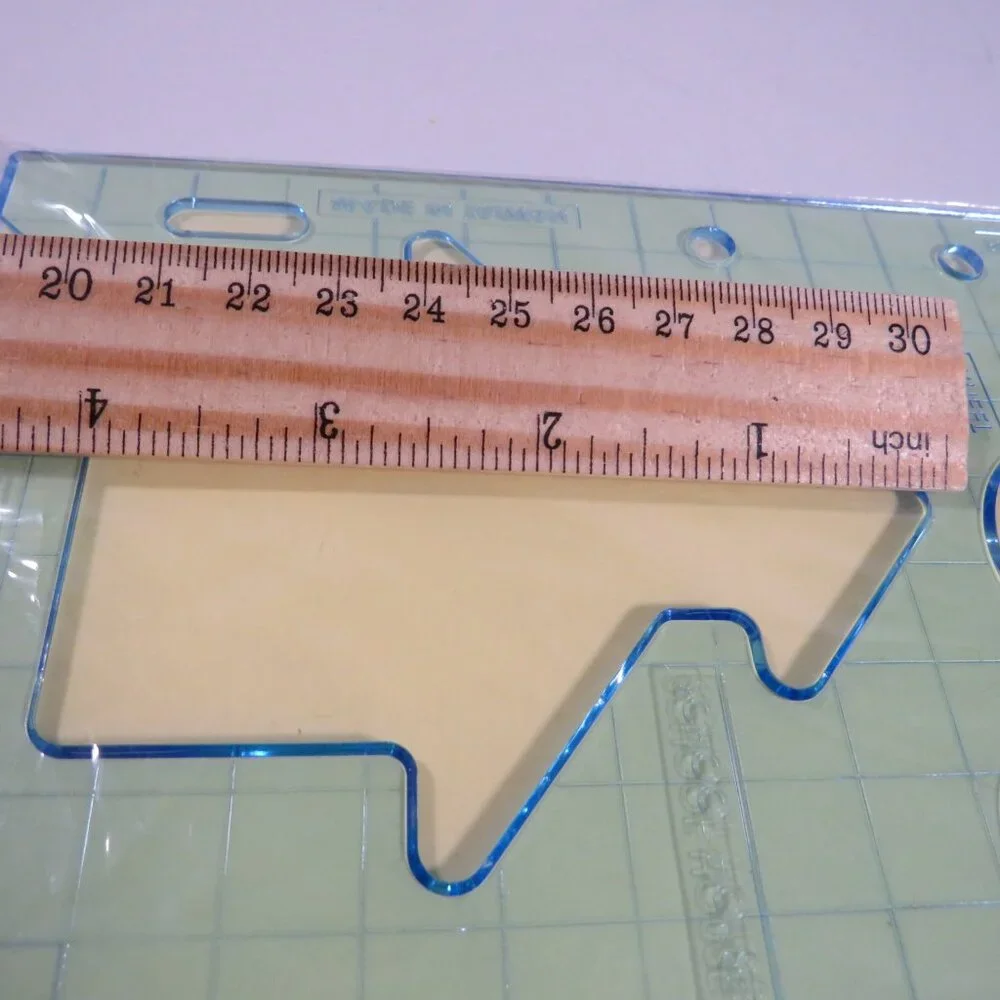 FISKARS “Shape Template” (4) Vacation, School, Coastal, Leaves